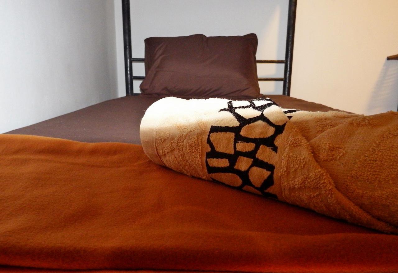 White Rabbit Hostel Bankhaj Kültér fotó